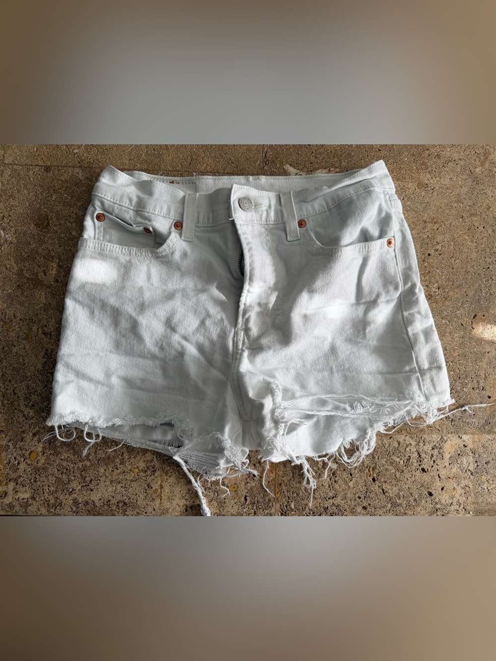 White Distressed Women's Denim Shorts Levi’s